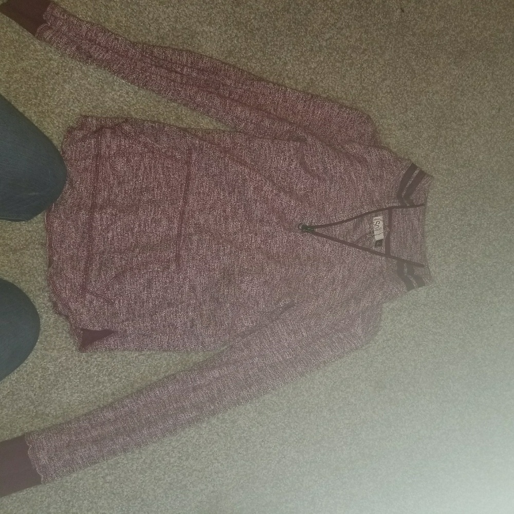 Maroon half zip sweatshirt